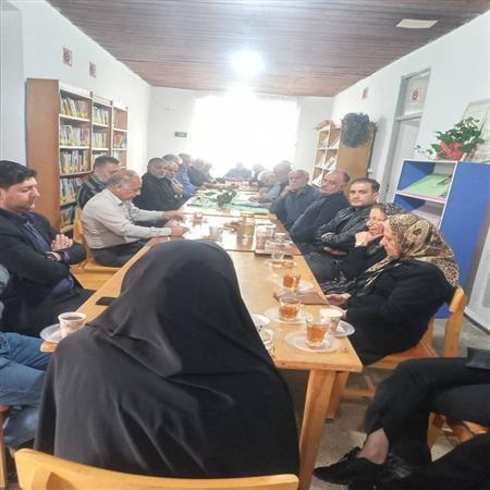 نشست خیرین در کتابخانه عمومی شهدای الاشت